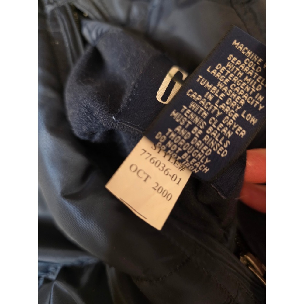 Vintage Gap Mens Puffer Vest Navy Blue Red Reversible Style Down Fill Large 2000 - Picture 9 of 13